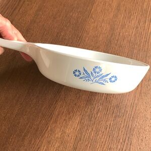 CORNINGWARE - Menuette Skillet Pan Blue “Cornflower” P-83-B - made in Canada
